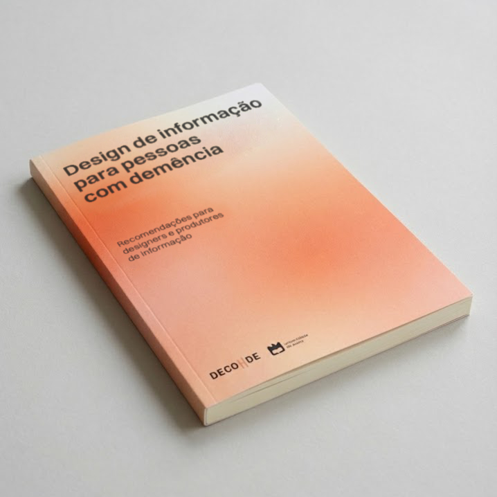 Capa do livro Design de informação para pessoas com demência